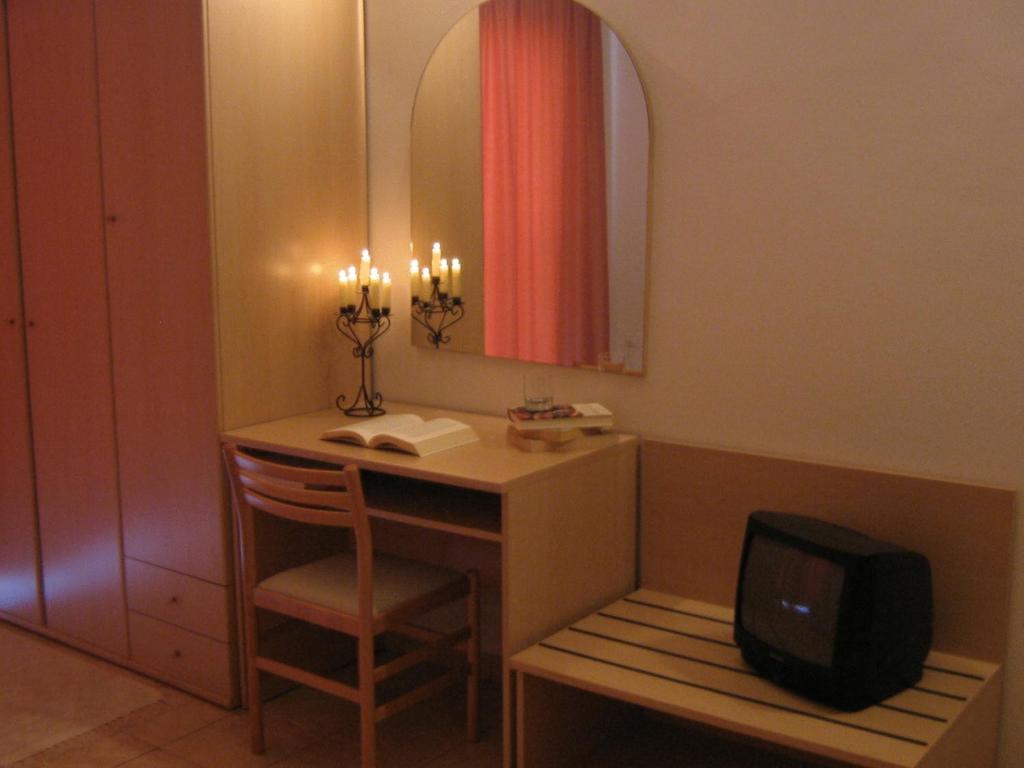 Aparthotel Residenza San Giovanni à San Giovanni Valdarno Chambre photo