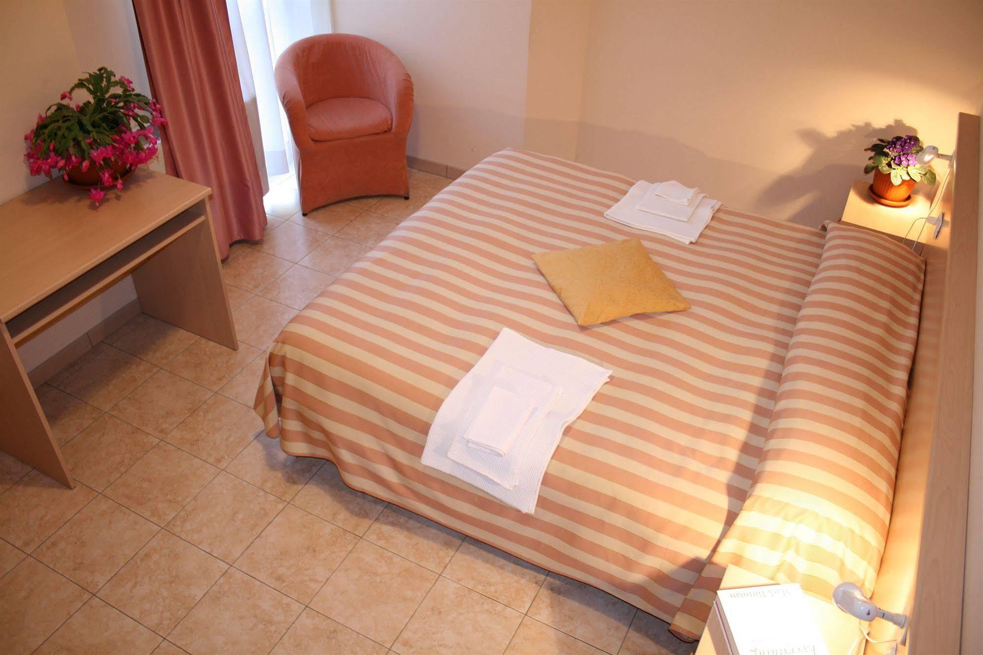 Aparthotel Residenza San Giovanni à San Giovanni Valdarno Extérieur photo